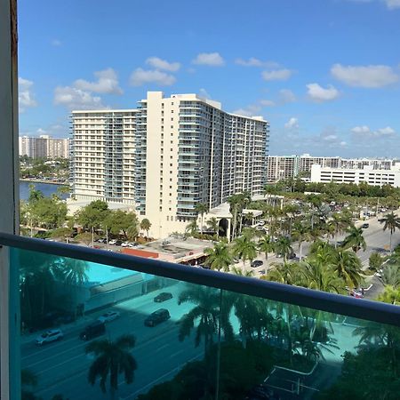 Cozy Ocean View Apartment By Miami Te Espera - Hallandale 11E Hollywood Exteriör bild